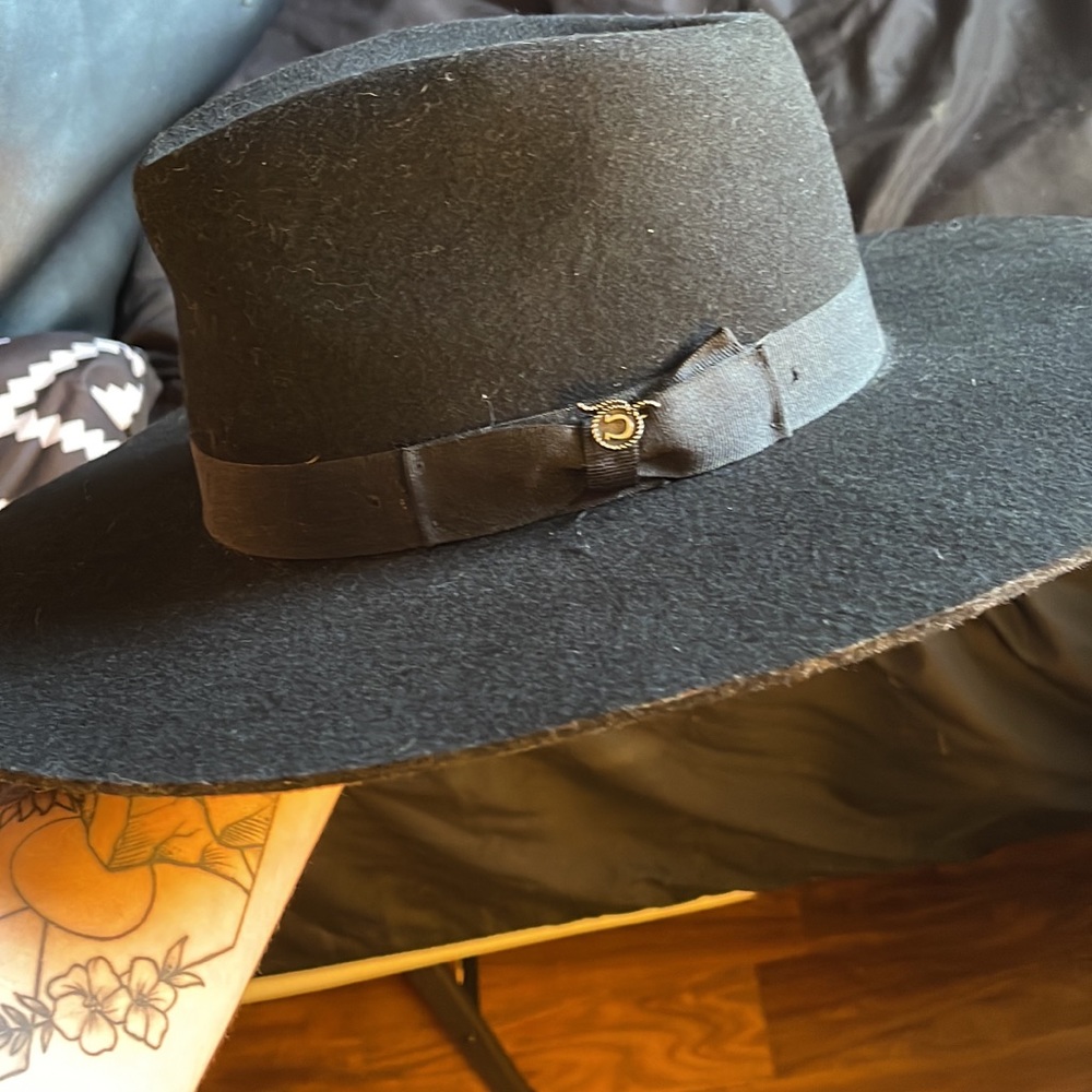 Charlie one horse wide brim hat